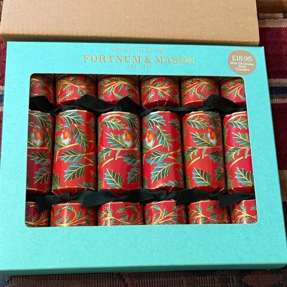 NIB Fortnum & Mason Mini Christmas Holly Crackers - Picture 4 of 7
